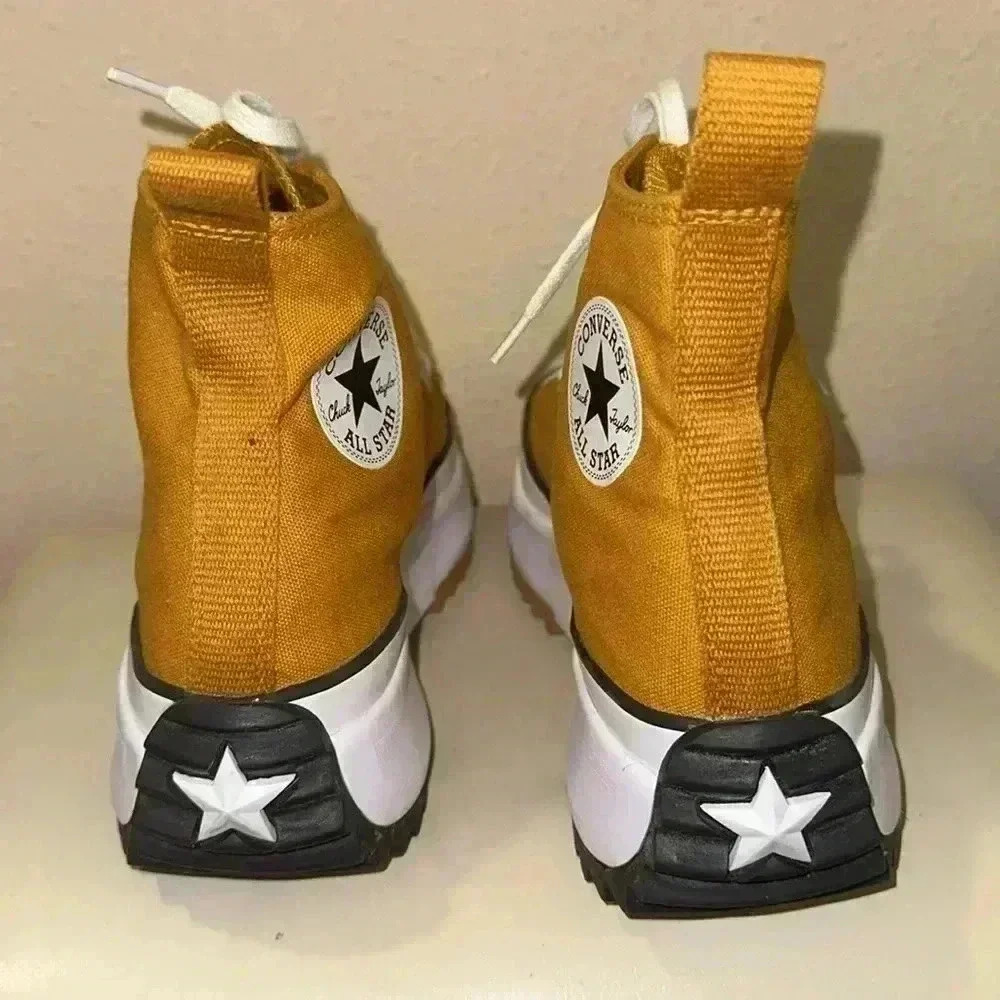 Converse Run Star Hightops Size 10 - image 3
